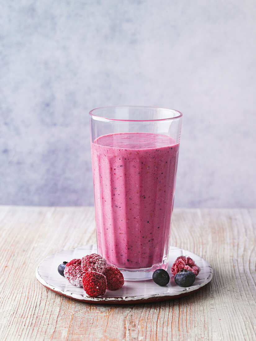 Beeren-Buttermilch-Smoothie