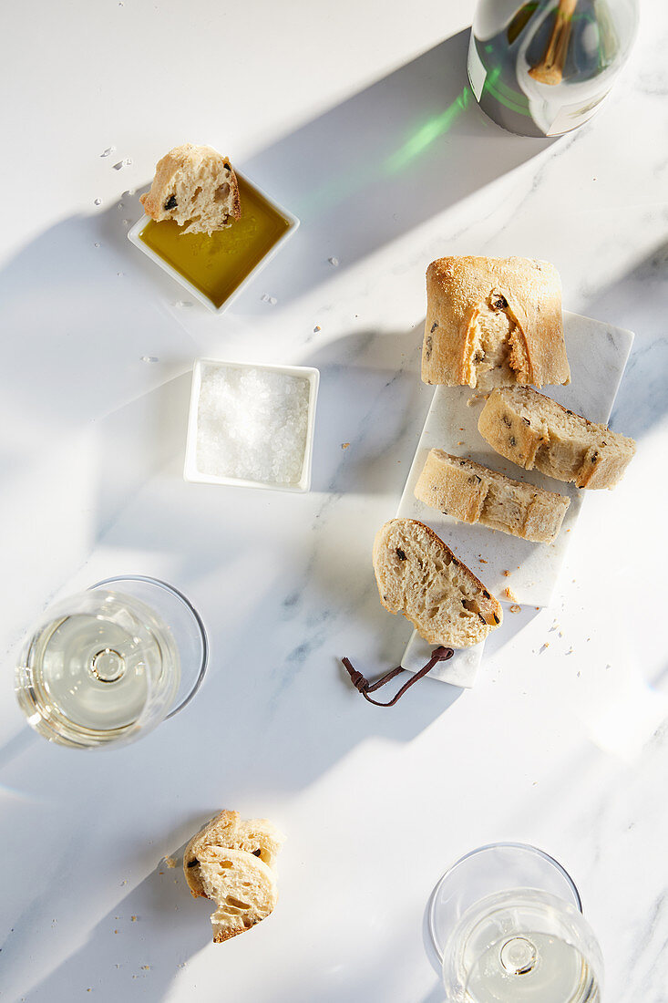 Olive bread with olive oil, salt and white wine