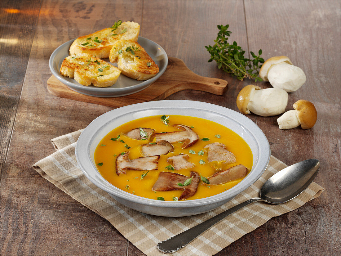 Potato and pumpkin soup with porcini mushrooms