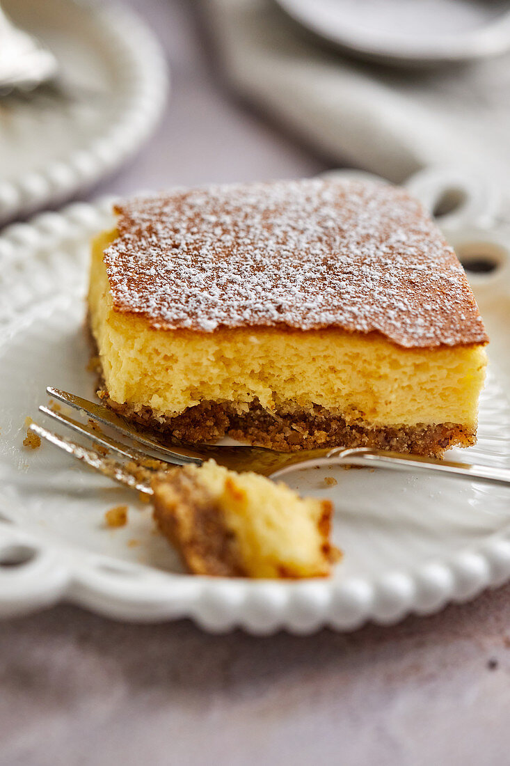 Glutenfreier gebackener Käsekuchen mit Erythritpulver (Keto-Küche)