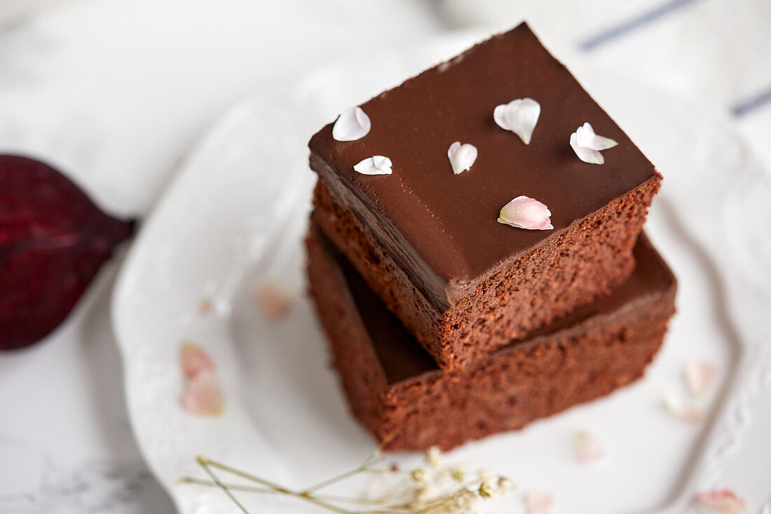 Rote-Bete-Schokoladen-Brownie (milchfrei, kohlenhydratarm)