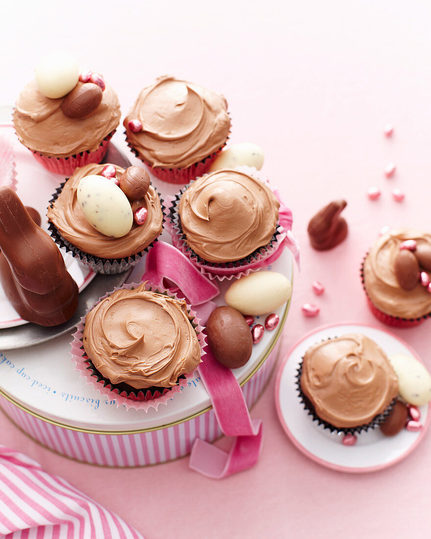 Blitz-Schokoladencupcakes zu Ostern