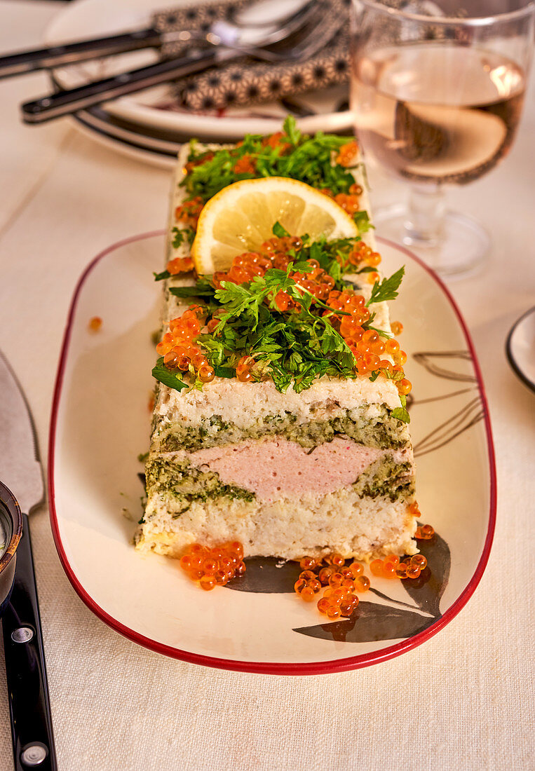 Fischterrine mit Kaviar