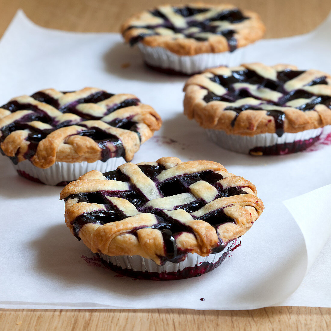 Cutie Pies with Blueberries and Cherries (USA)