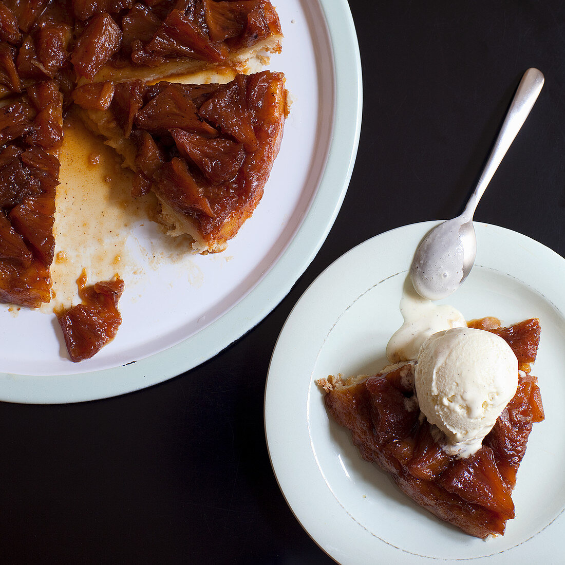 Upside Down Pinapple Pie (USA)