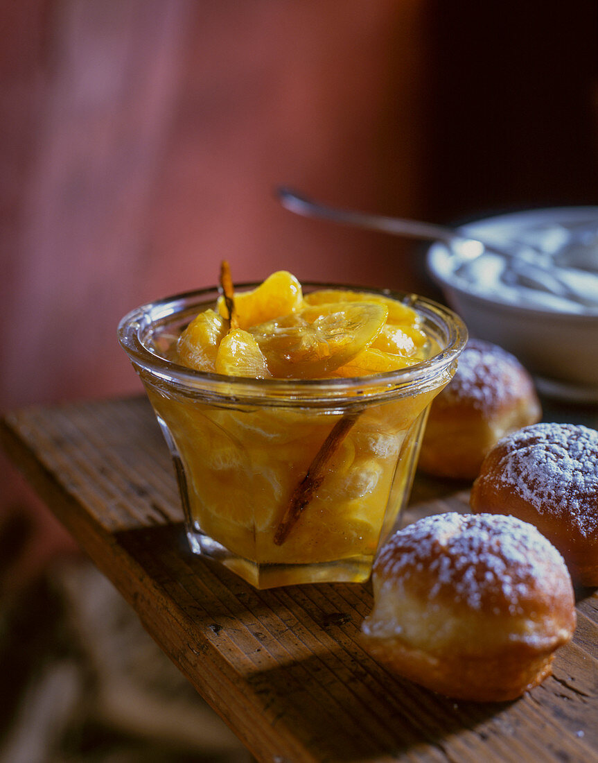 Clementine jam with lemons