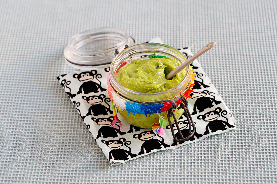 Lime and avocado cream with peas