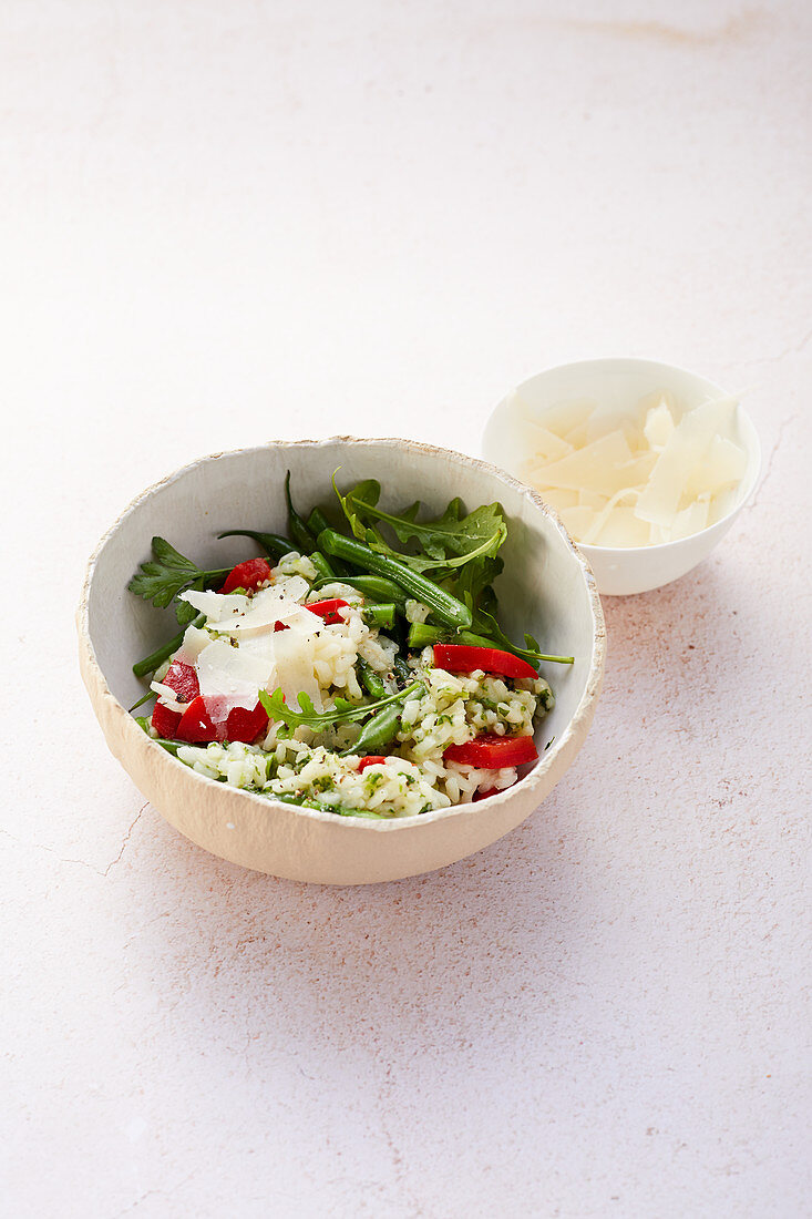 Gemüserisotto mit Grünkohl, Bohnen, Rucola und Pecorino