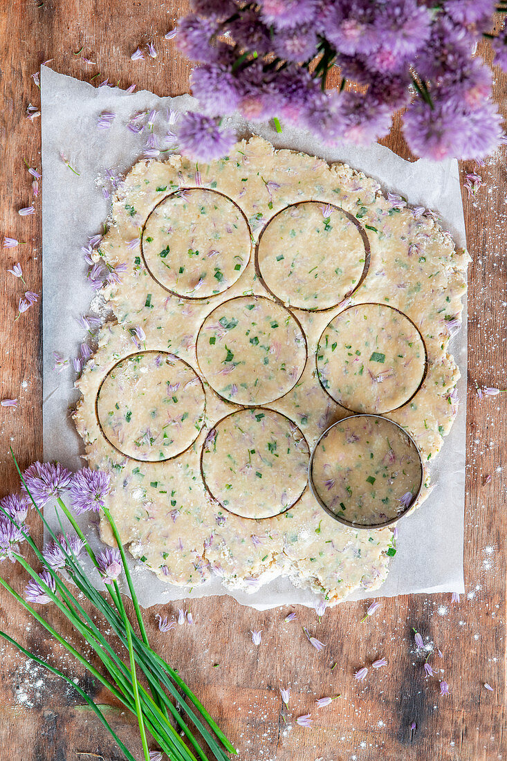 Preparing chives cheese cookies