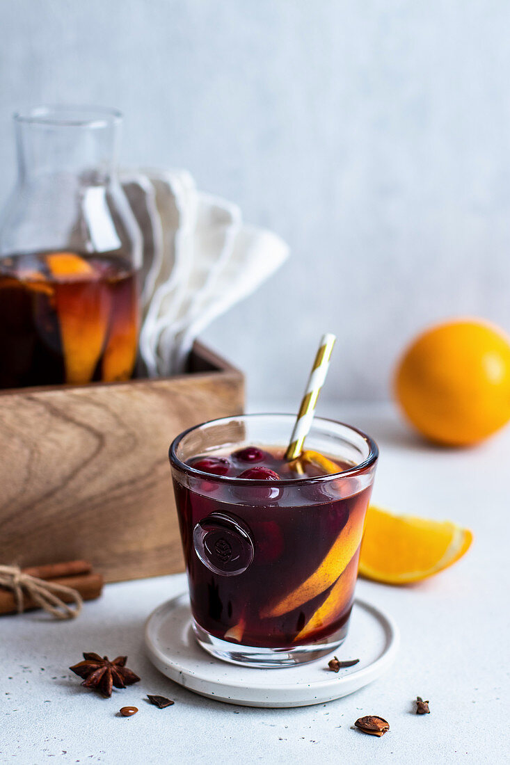 Mulled wine with fruits