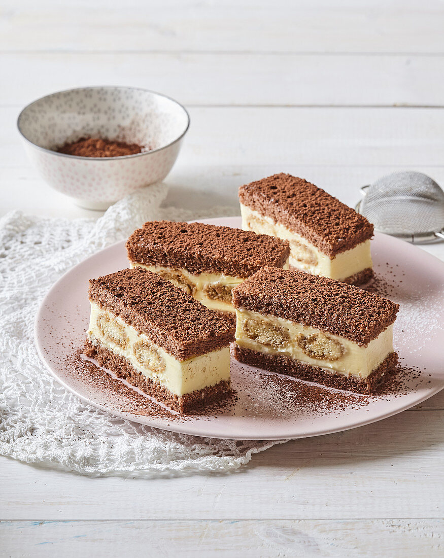 Tiramisu-Schnitten mit Vanillecreme