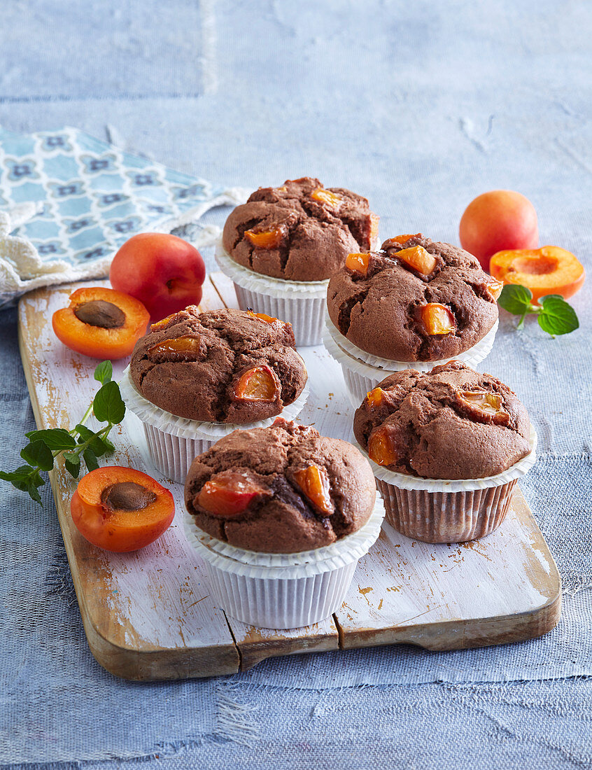 Chocolate muffins with apricots