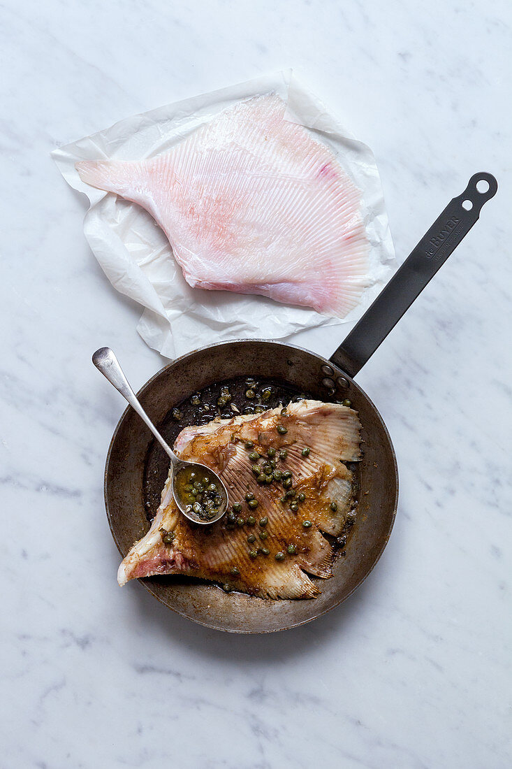 Skate wings with caper butter