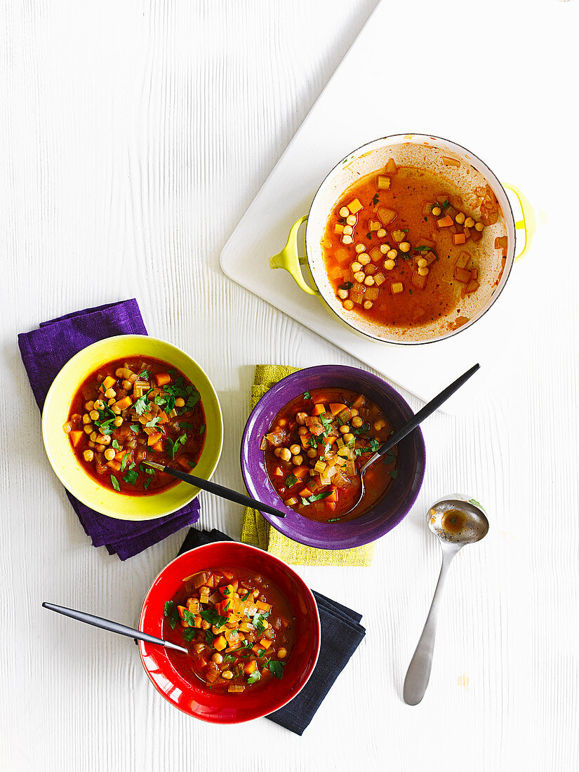 Fiery chickpea and harissa soup