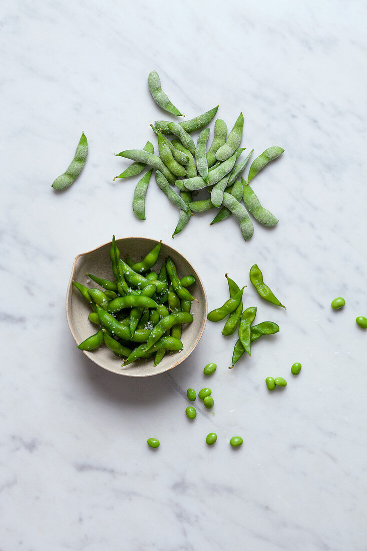 Edamame, raw and cooked