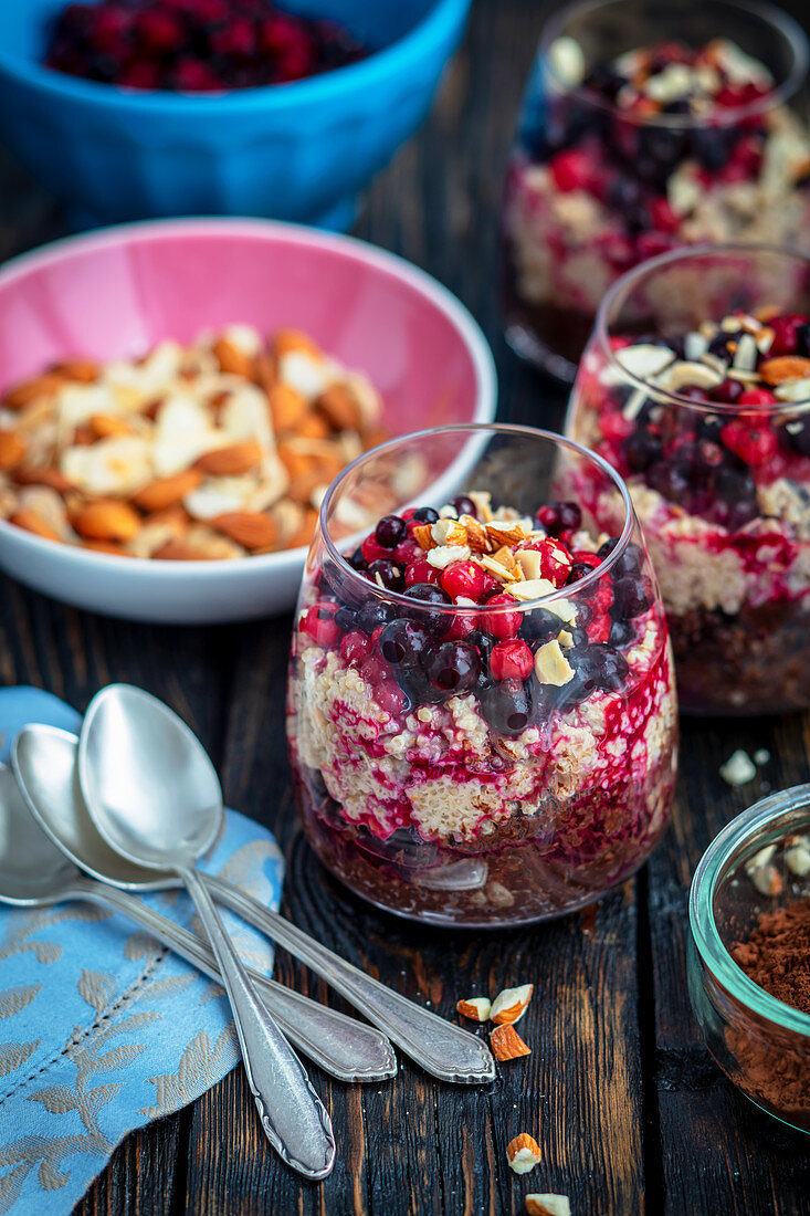 Quinoa und Schokoladenpudding