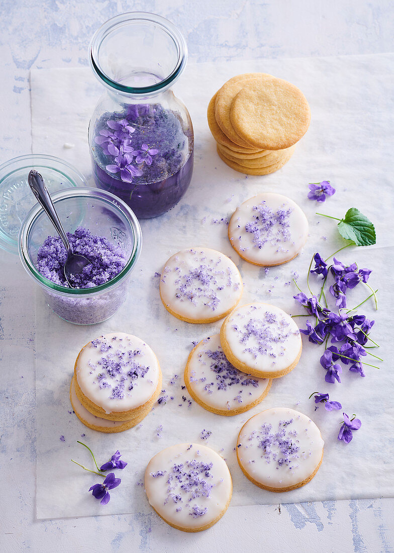Butter cookies with violets and sugar