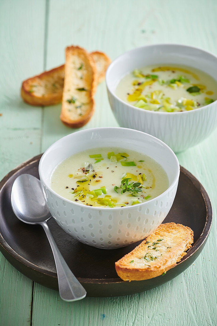 Leek cremy soup with garlic and herb baguette