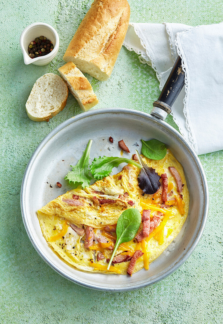 Omelet with smoked pork