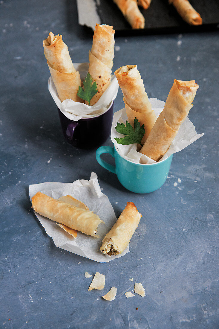 Sweet and savoury pastry rolls