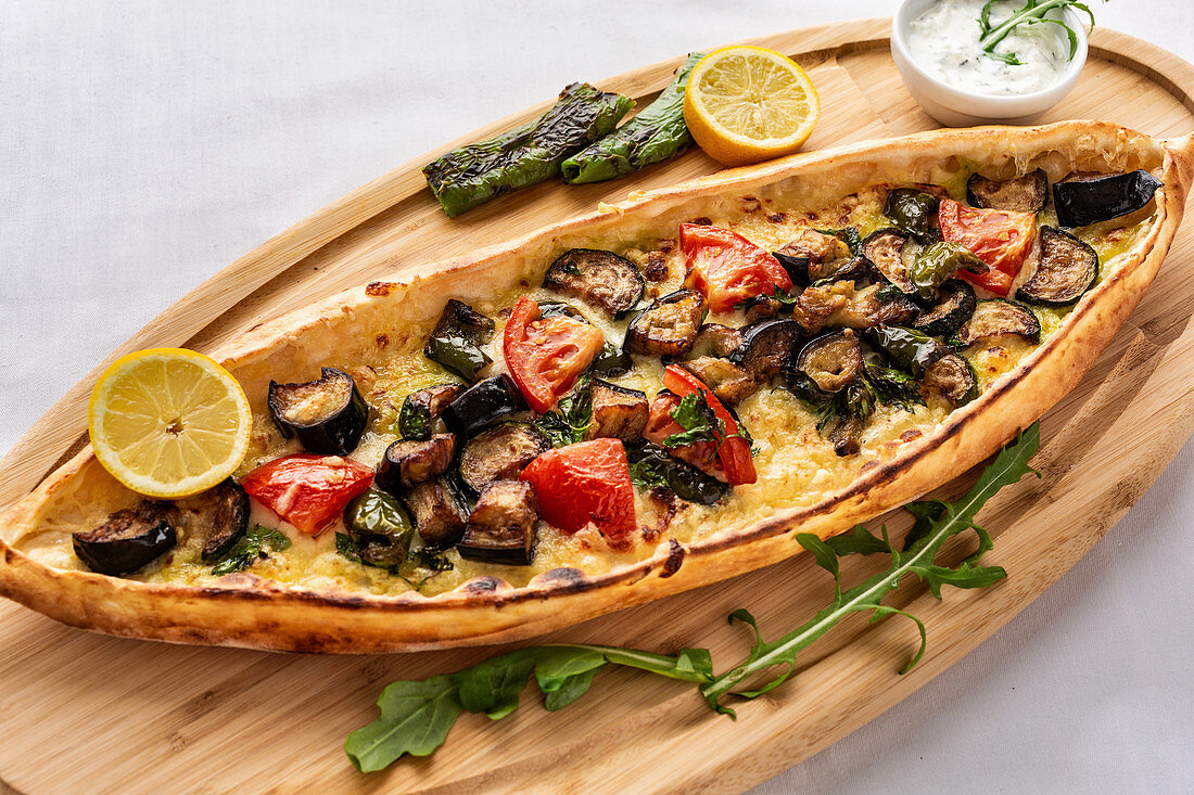 Turkish pide with vegetables
