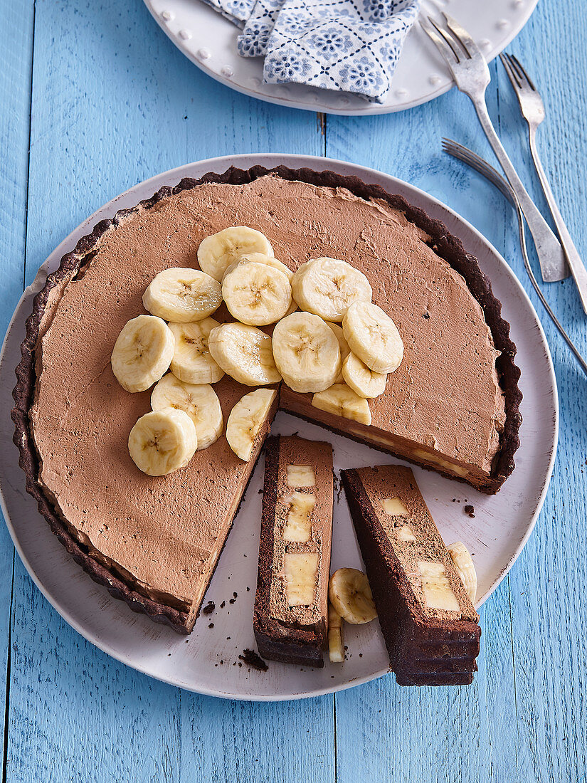 Banana chocolate mousse cake
