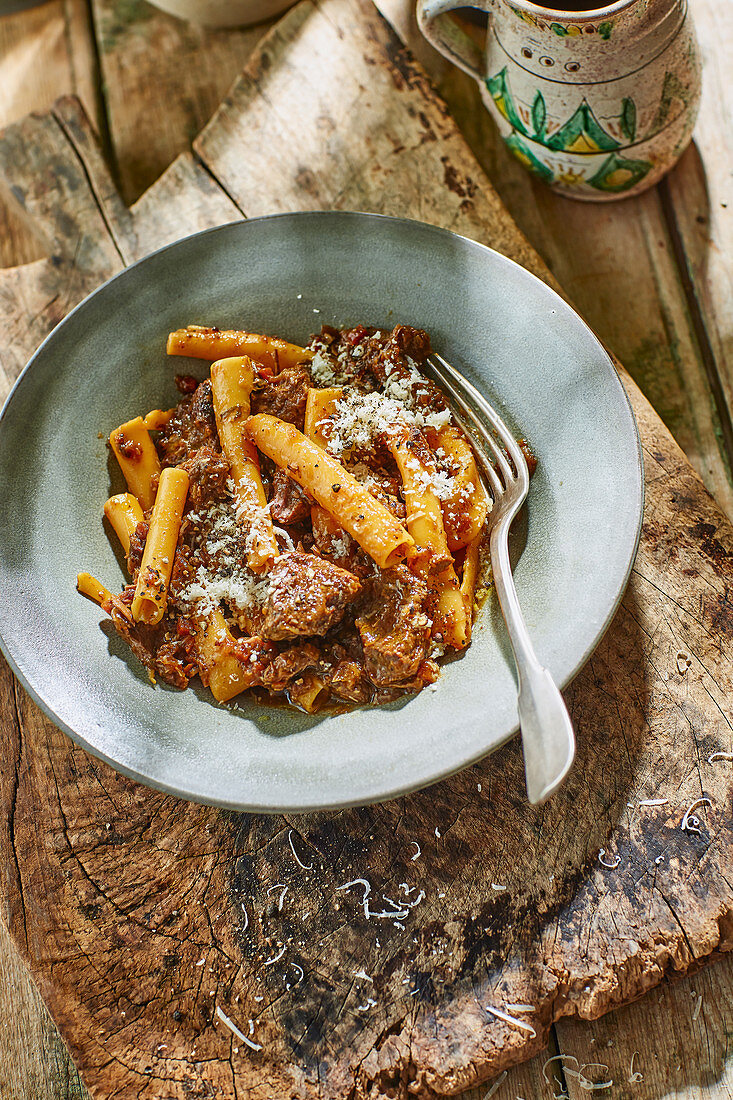 Pasta alla genovese - pasta with braised beef