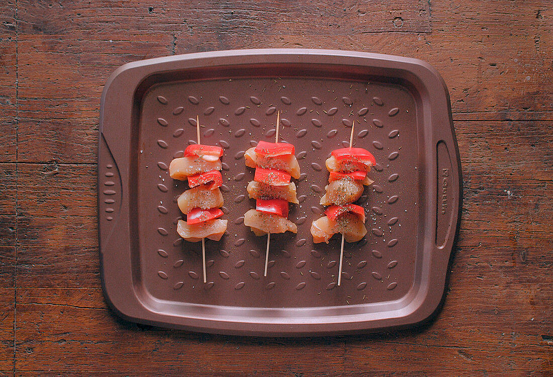 Chicken and Peppers Brochettes