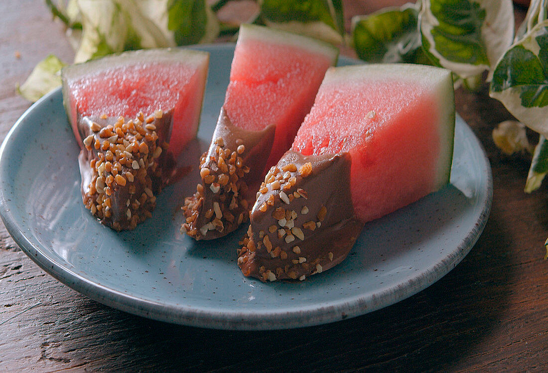 Wassermelone mit Schokoladenspitze