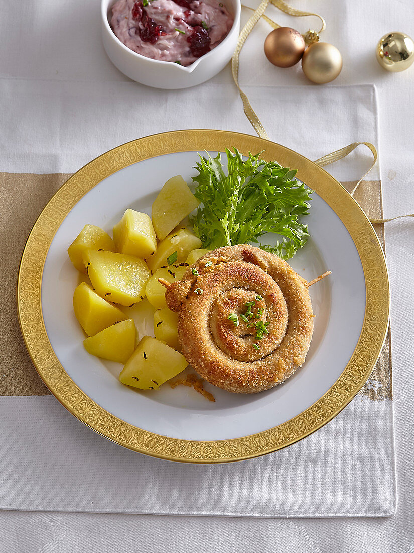 Gebackene Weinwurstschnecke mit Meerrettich-Cranberry-Dip