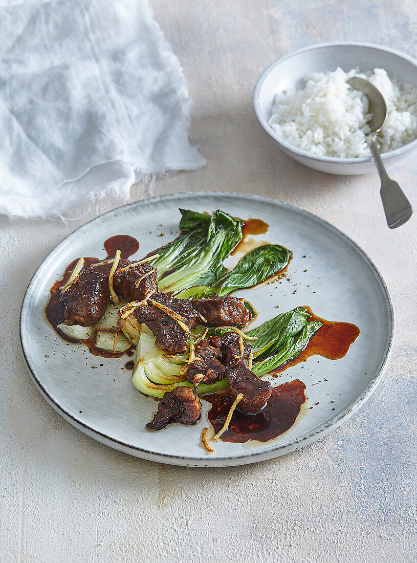 Ginger beefsteak and pak choi