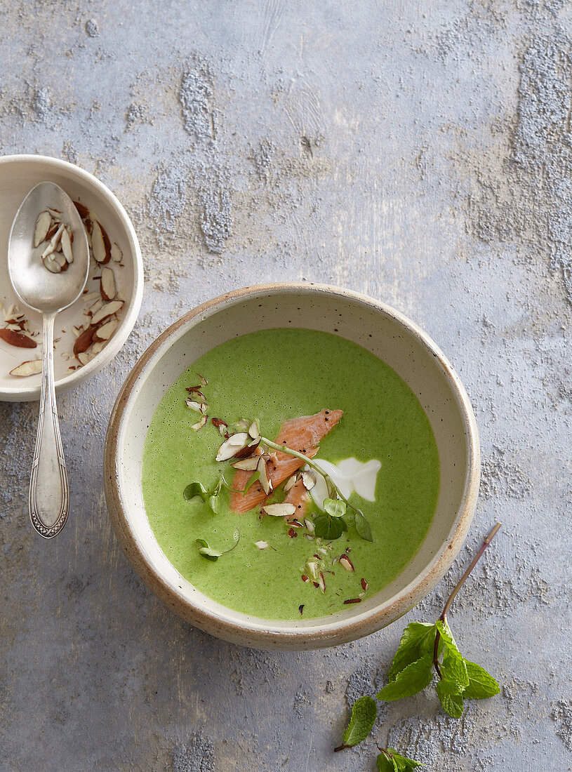 Creamy pea soup with trout