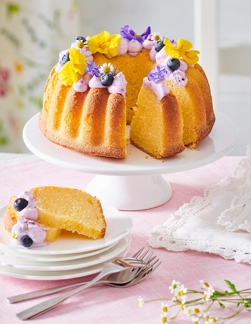 Lemon cake with blueberry cream