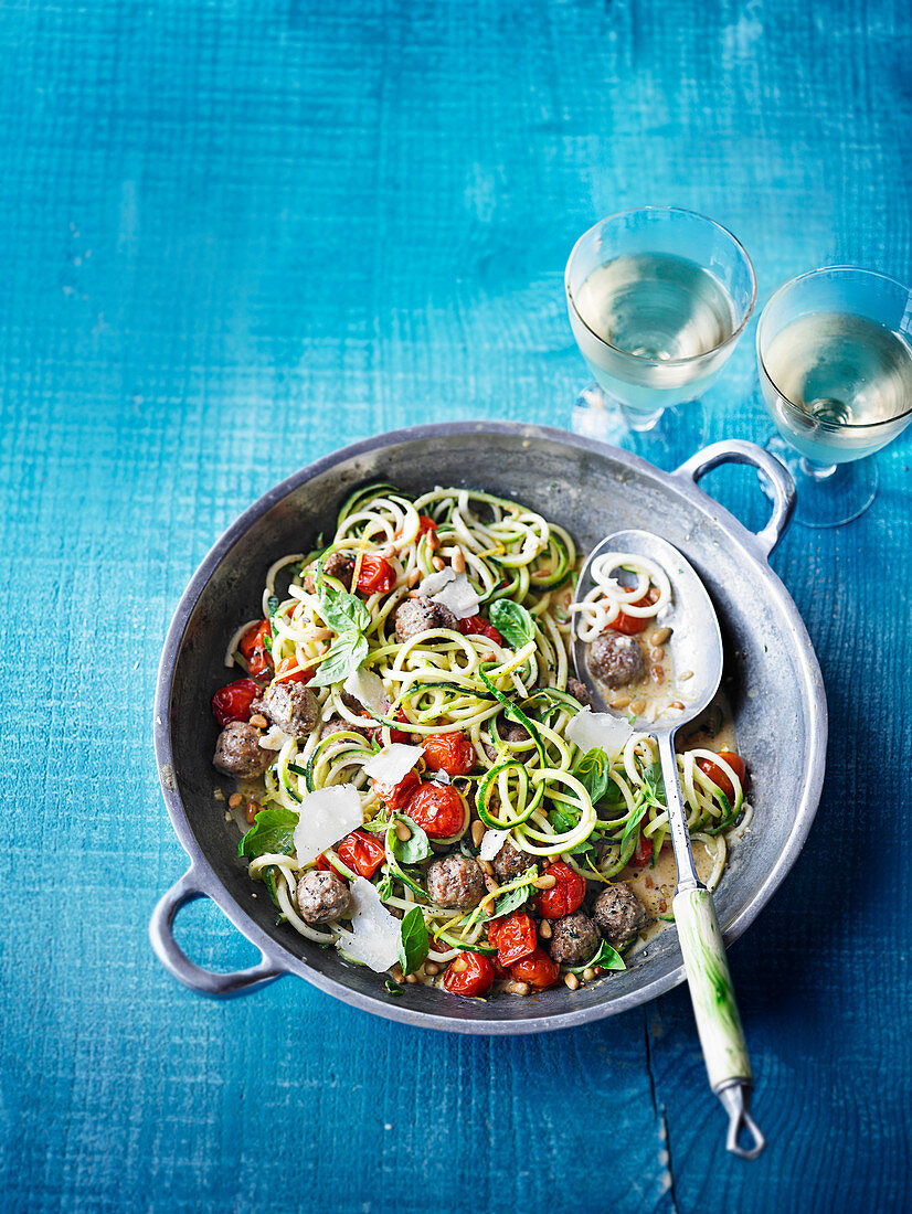 Summer courgetti and meatballs