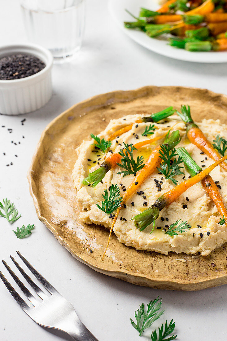 Classic hummus with carrots