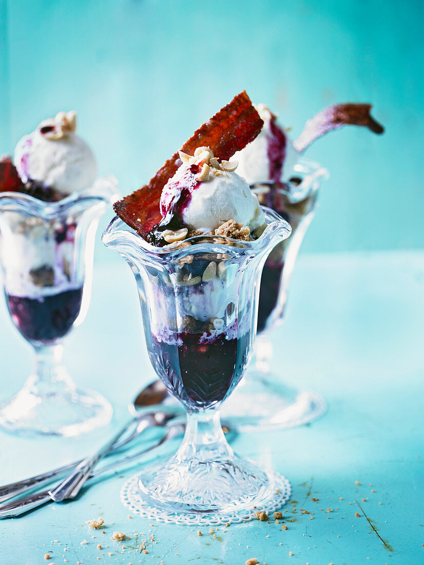 Blueberry sundae with candied bacon