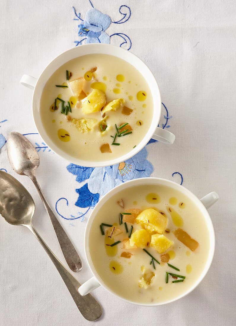 Moravian cheese soup