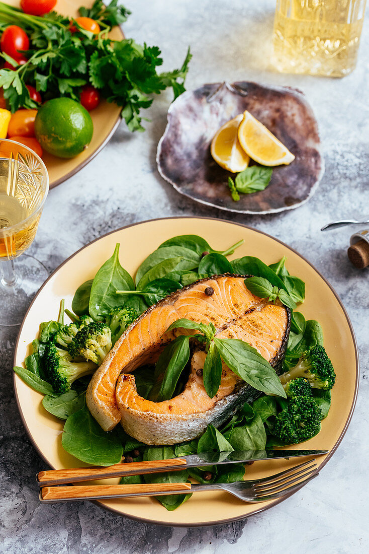 Grilled salmon steak with vegetables