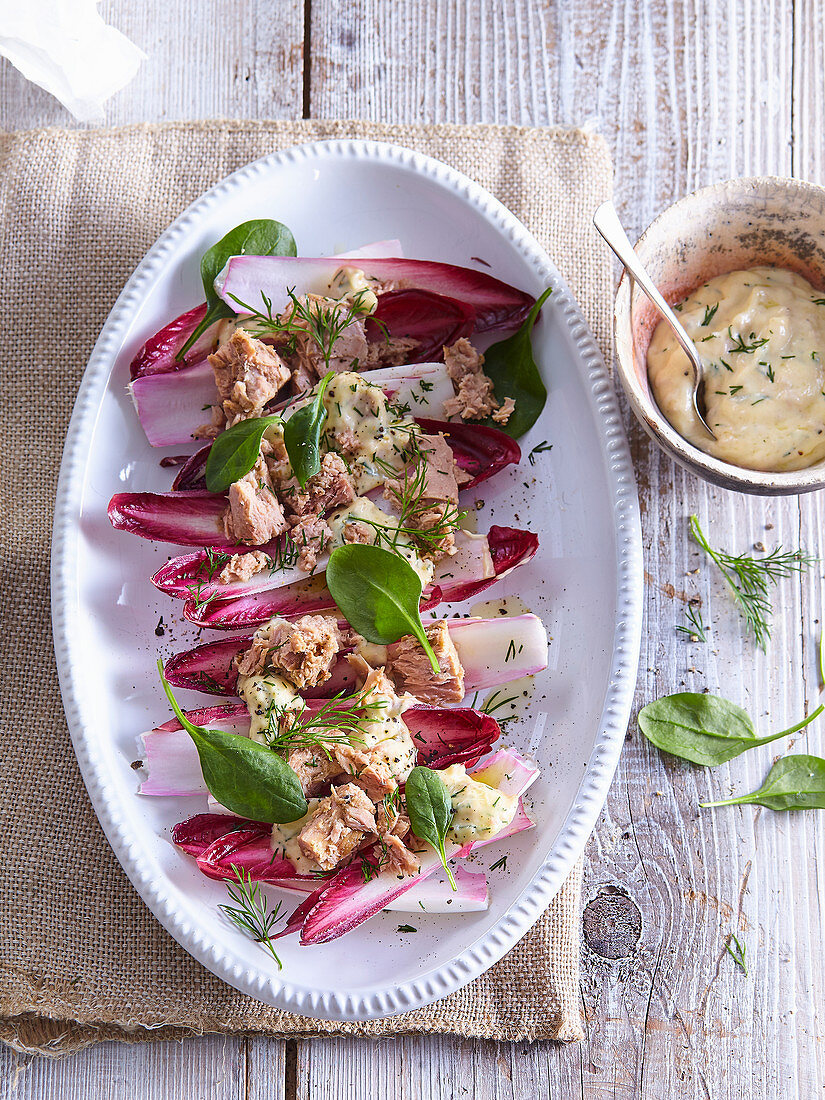 Red radicchio with tuna