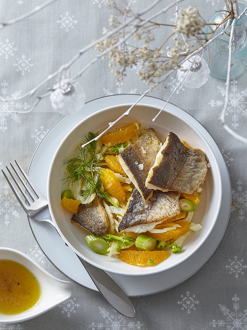 Forelle auf Fenchel-Orangensalat (Weihnachten)