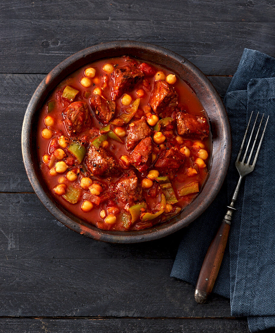 Etli nohut – chickpeas and beef stew (Turkey)