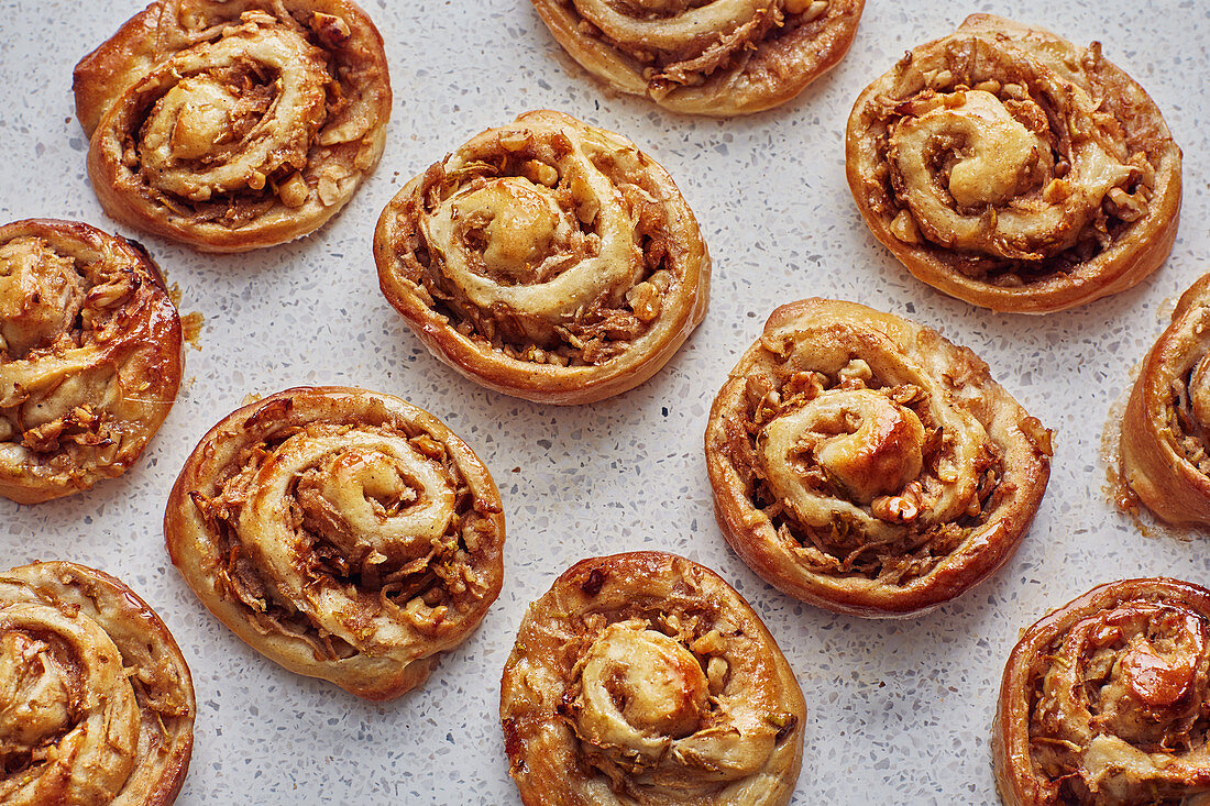 Birnen-Walnuss-Schnecken