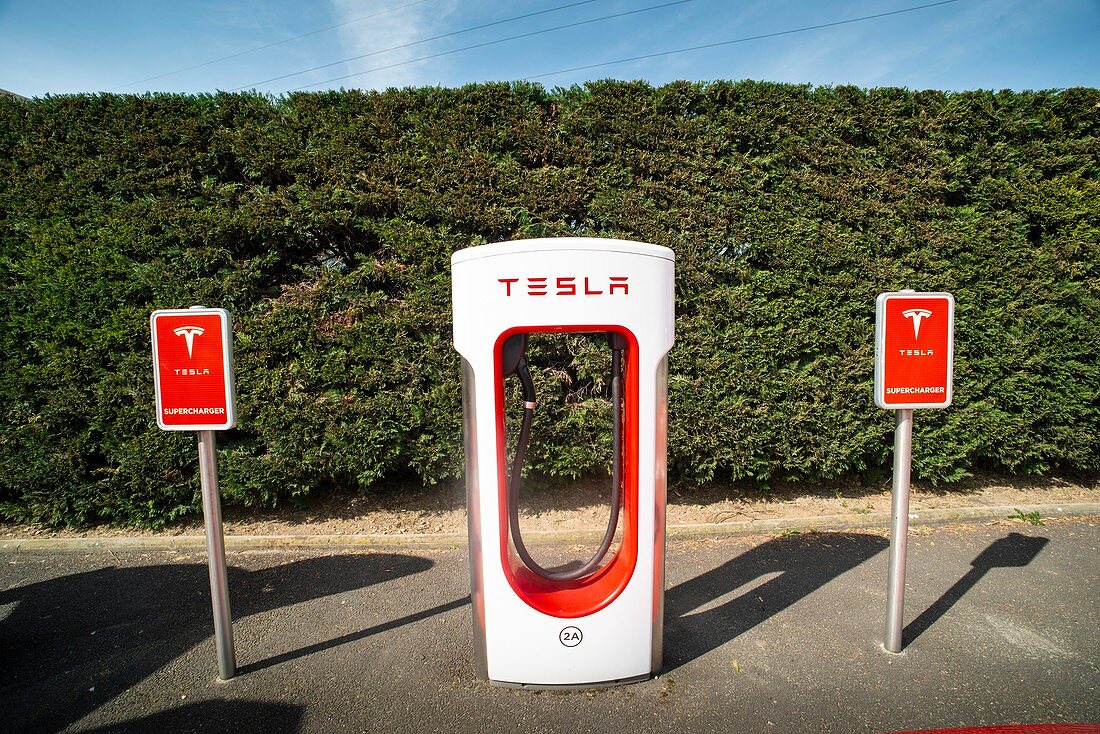 Tesla recharging point