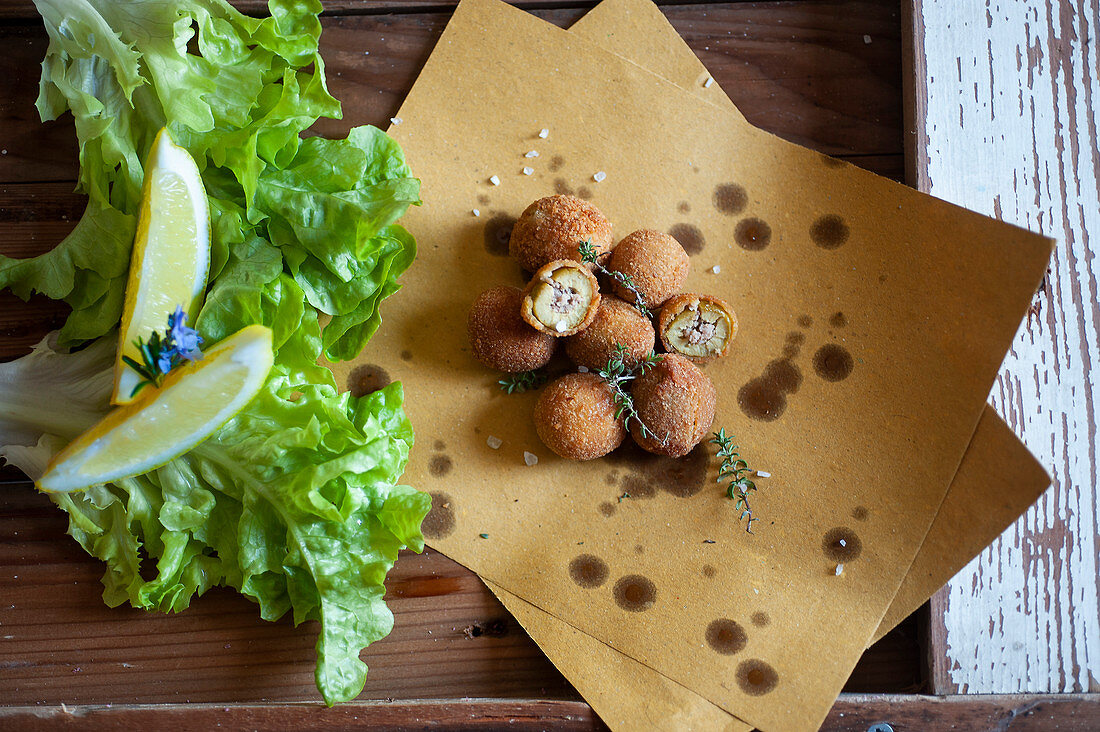 Olive Ascolane - Gefüllte und frittierte Oliven (Marken, Italien)