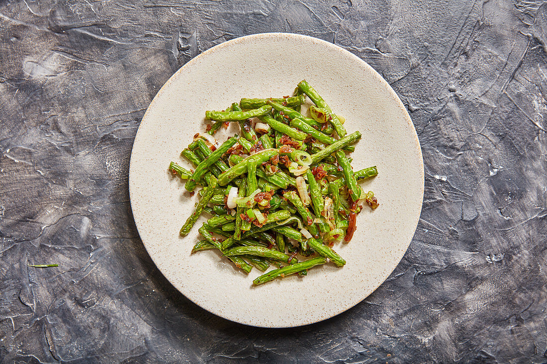 Bean stirfry with fried green beans