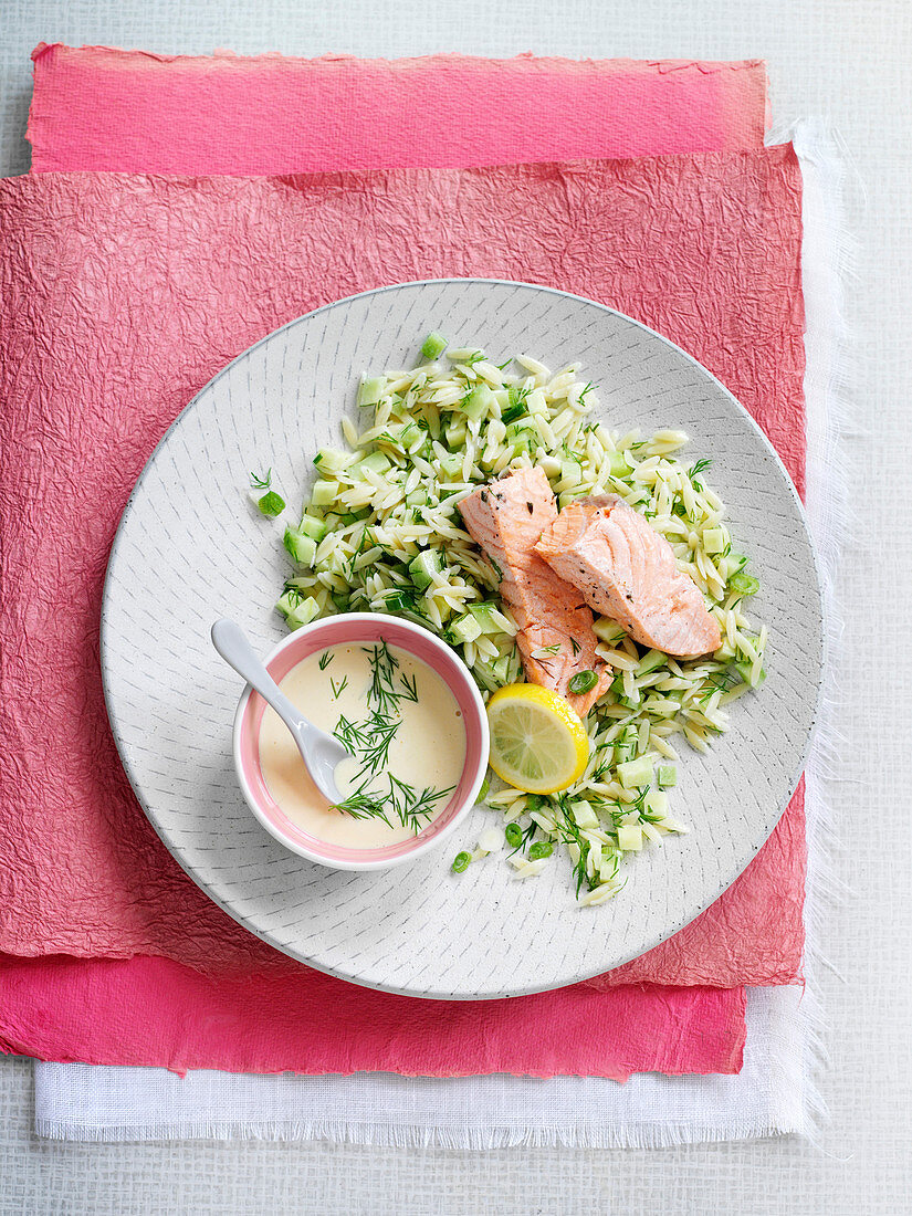 Orzo, cucumber and dill salad with salmon