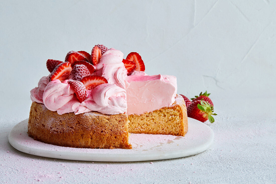 Strawberry cake