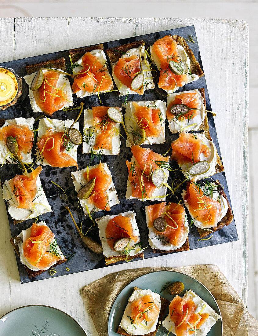 Potato cakes with smoked salmon and cream cheese