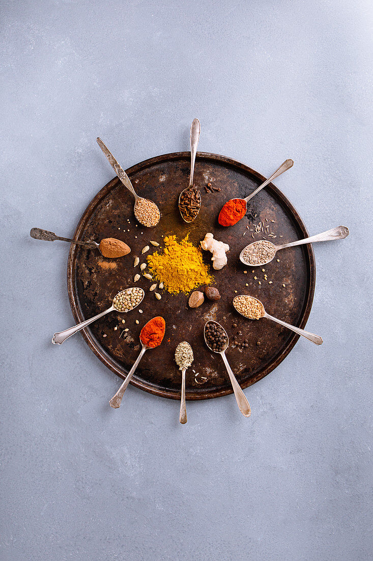 Ingredients for a curry spice mix
