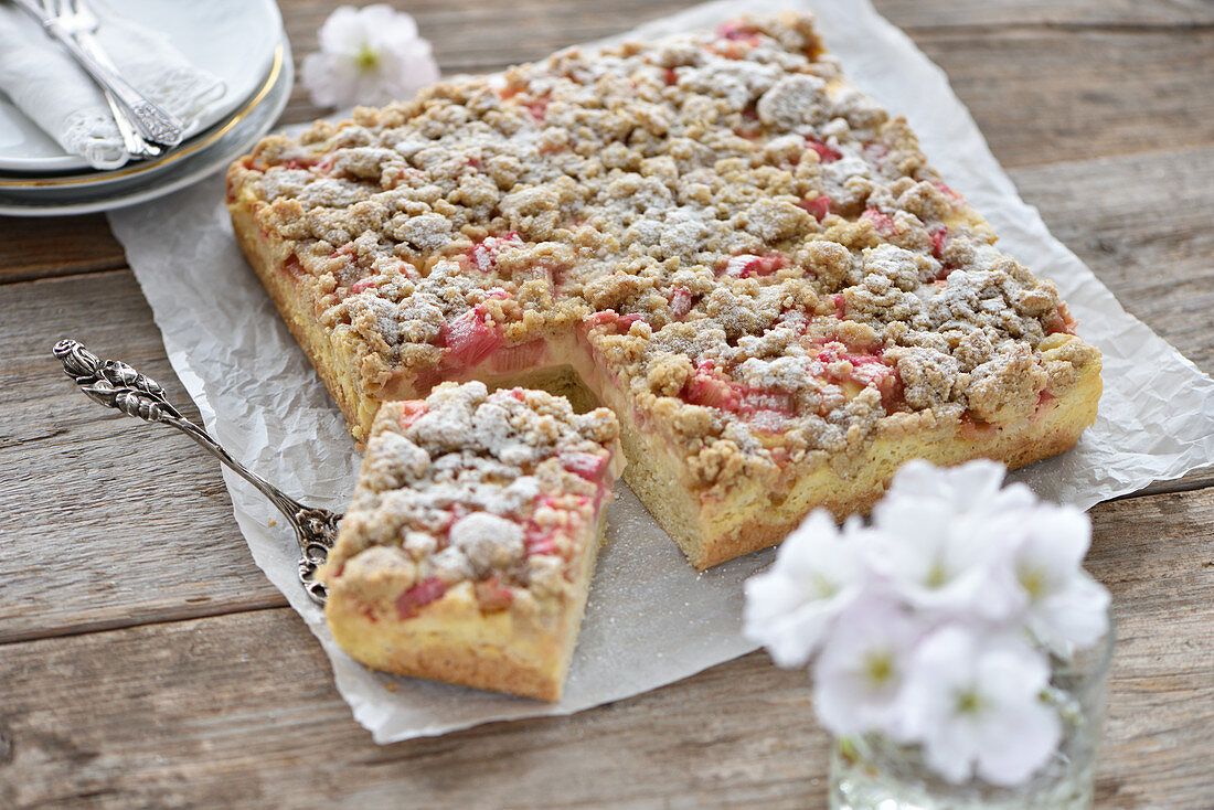 Vegan rhubarb quark cake with almond streusel